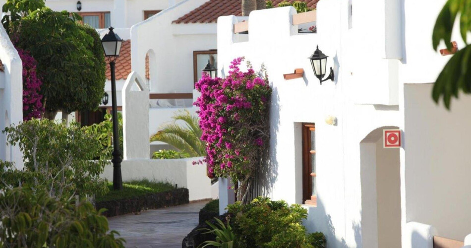 Beverly Hills Suites photo 18